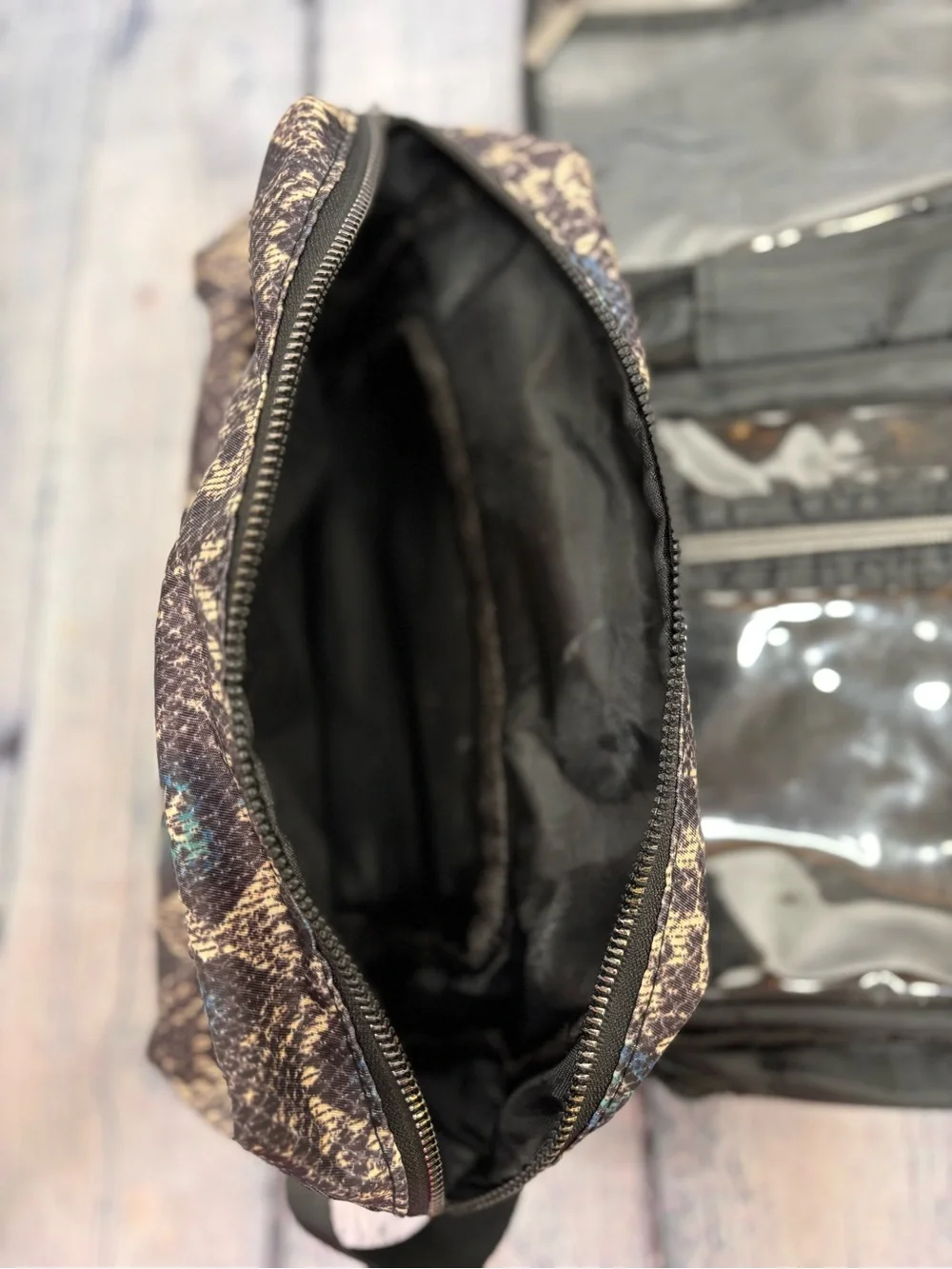 Aimee Kestenberg Blue Tan Snakeskin Print Hanging Travel Toiletry Cosmetic Bag
